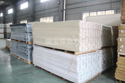 亞克力板可以粘魚缸里面嗎